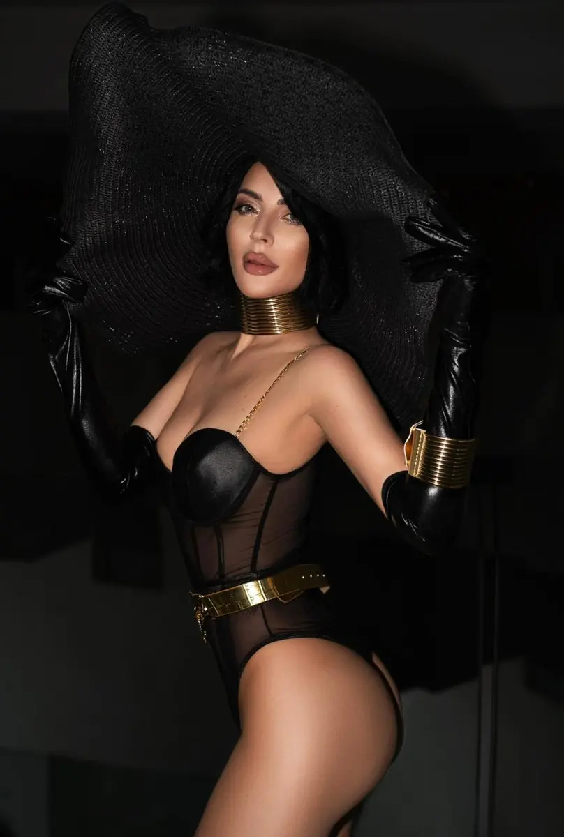 Алекса escort in Tyumen