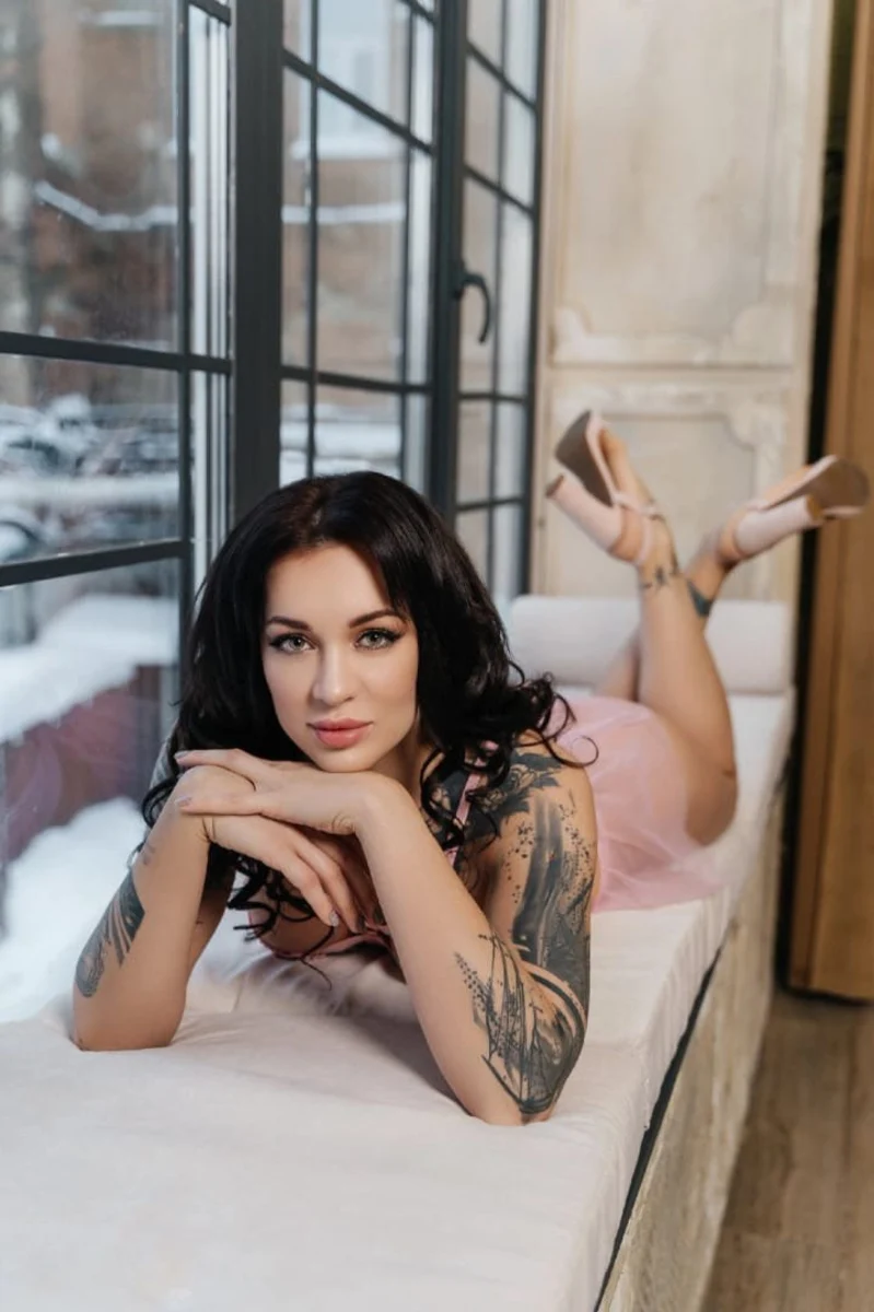 Александрина escort in Tyumen