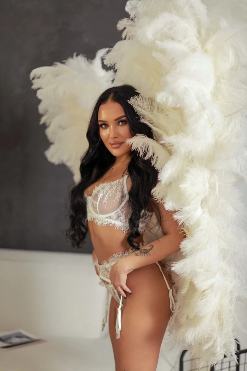 Алика escort in Tyumen