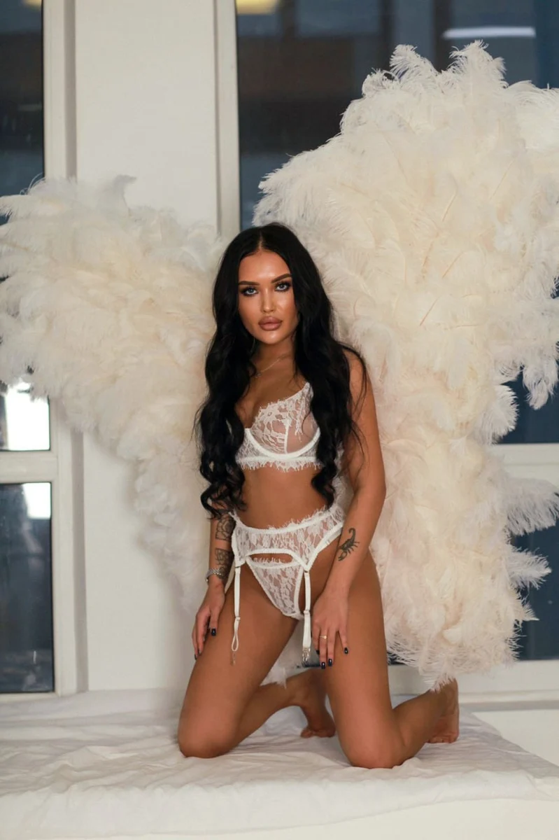 Алика escort in Tyumen