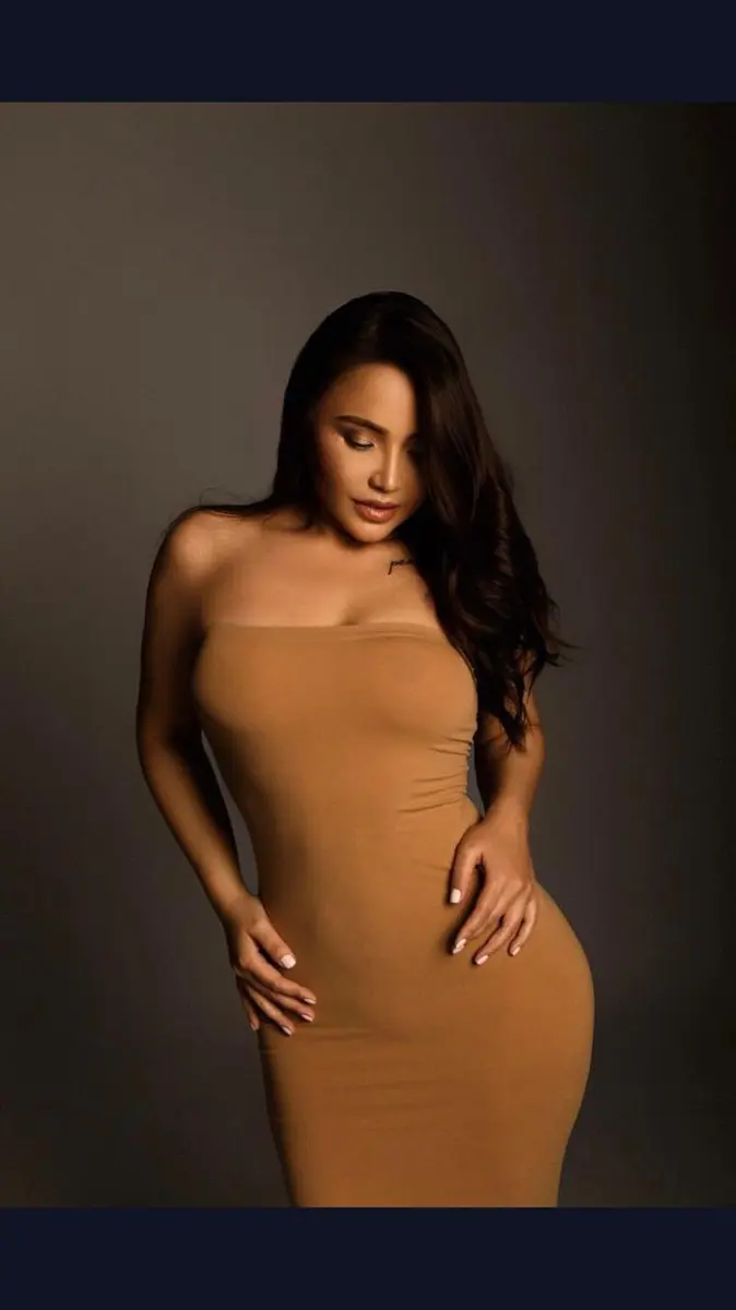 Азалия escort in Tyumen