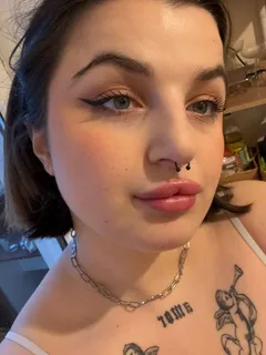 Барбара escort in Tyumen