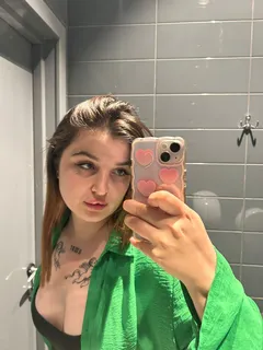 Барбара escort in Tyumen