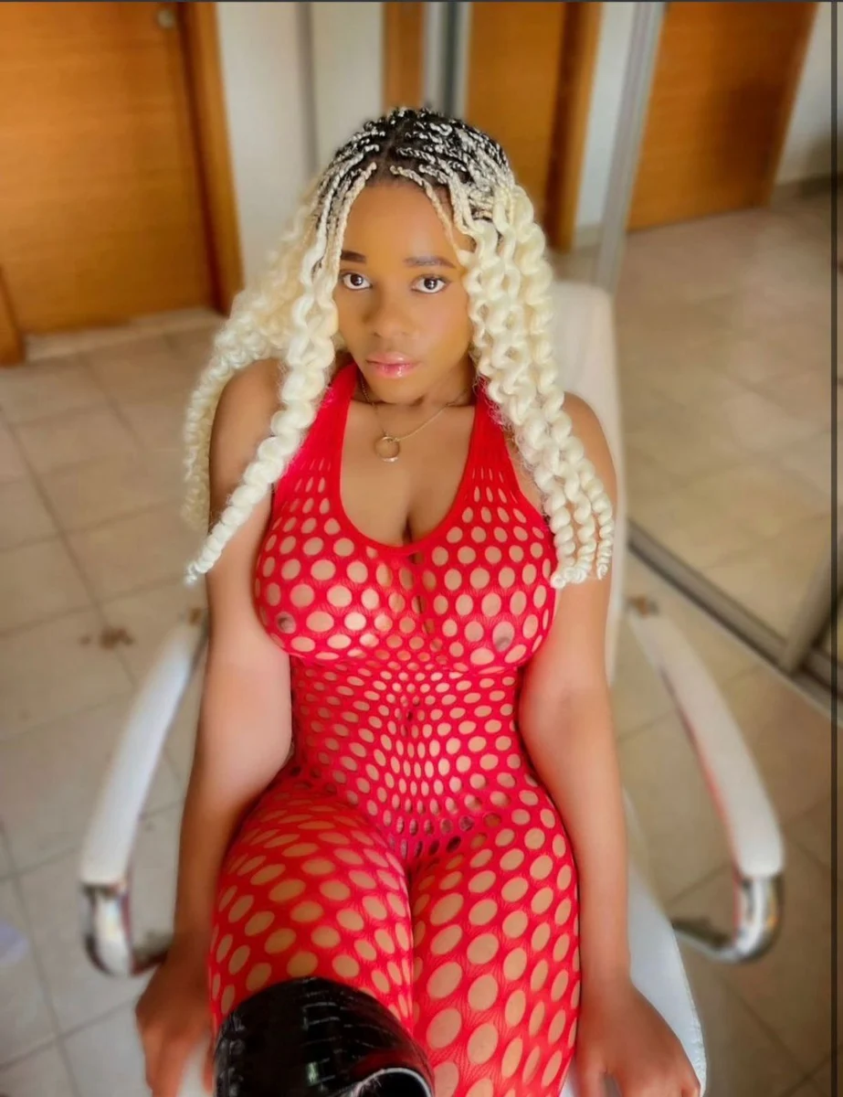 Бетти escort in Tyumen