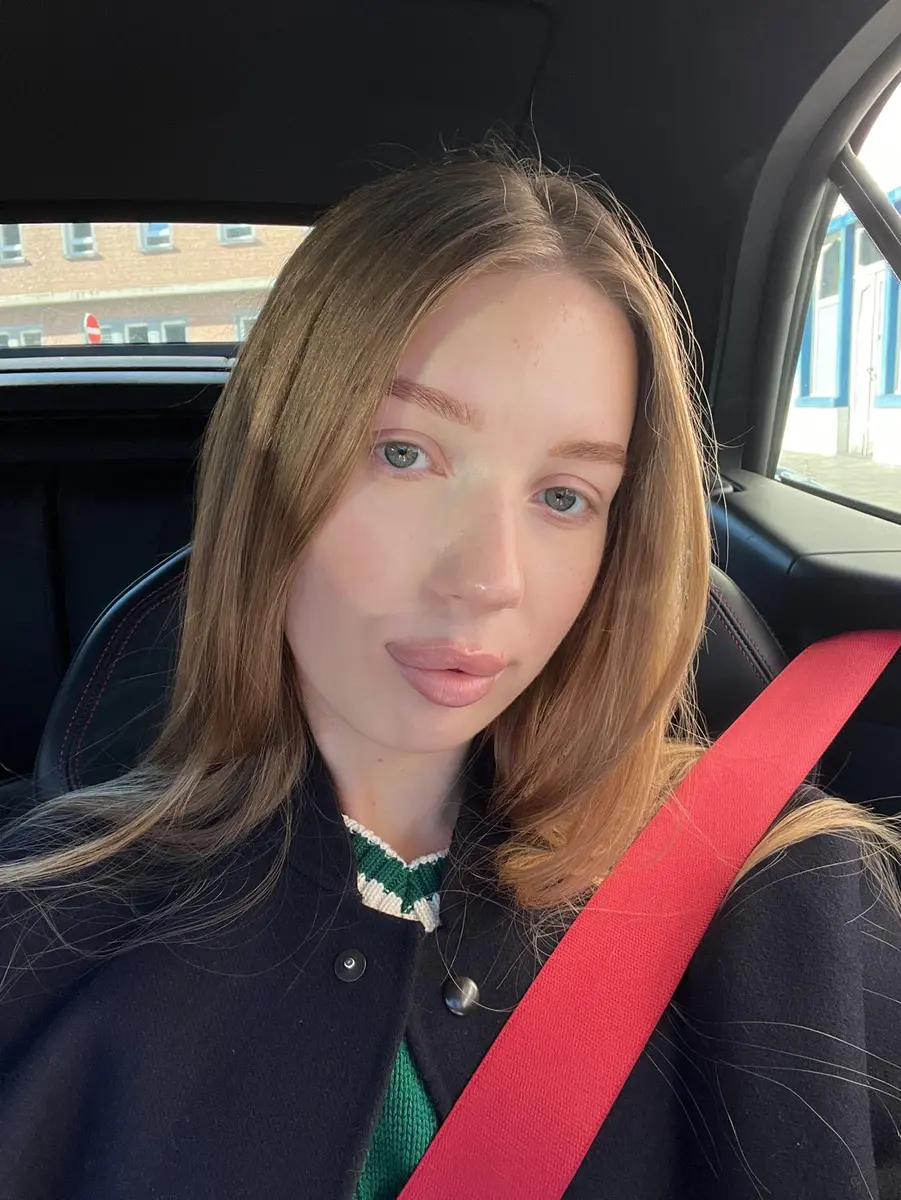 Божена escort in Tyumen