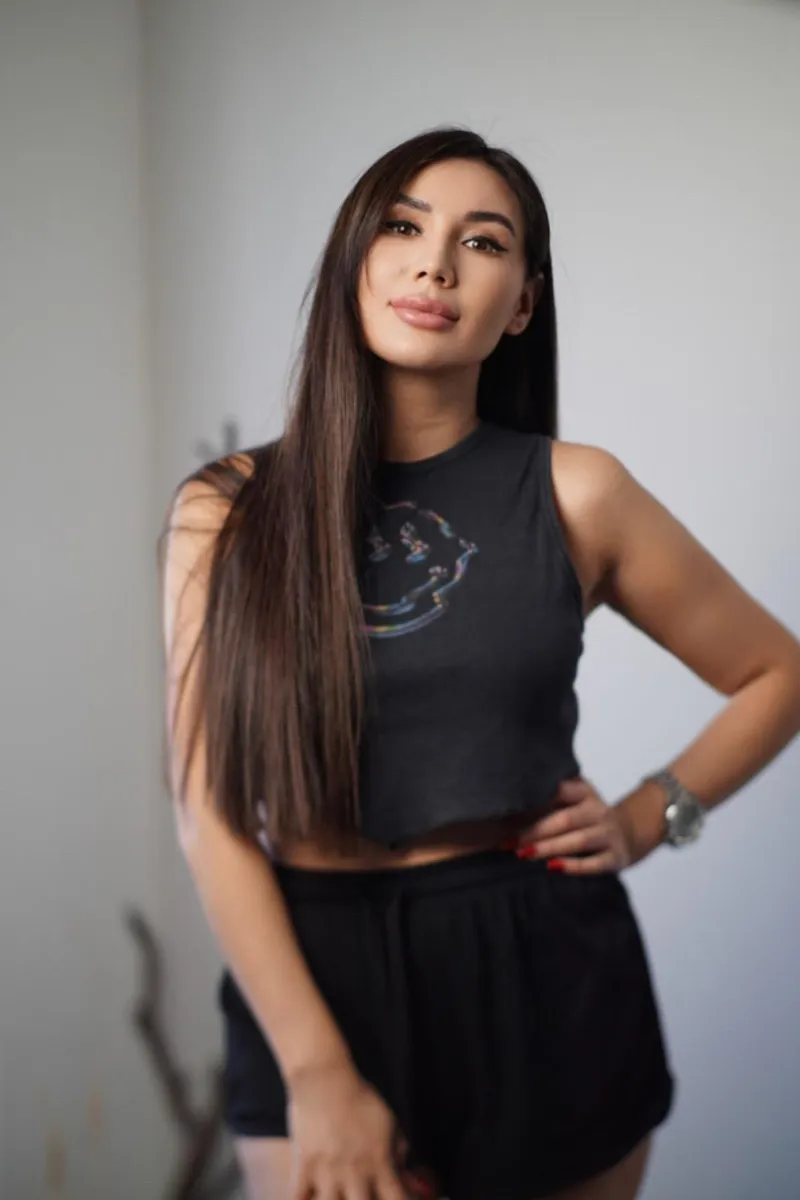 Даша escort in Tyumen