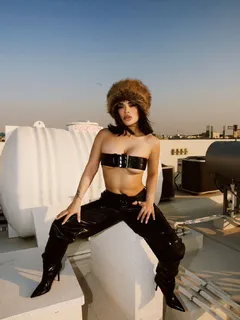 Делия escort in Tyumen