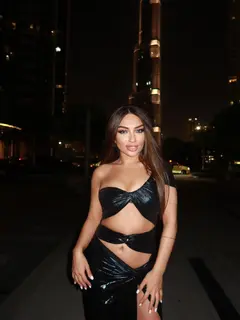 Дерри escort in Tyumen