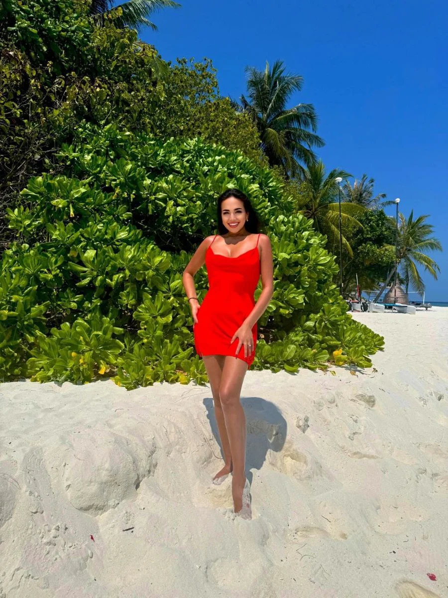 Дина escort in Tyumen