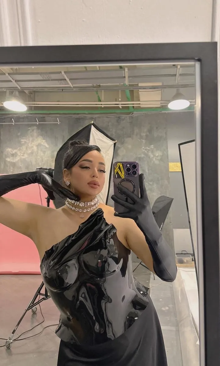 Эда escort in Tyumen