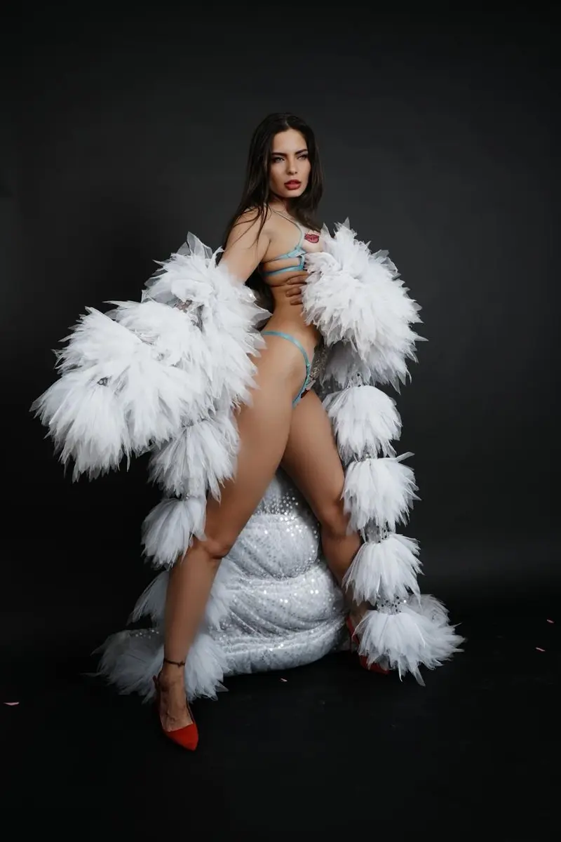 Эмбер escort in Tyumen