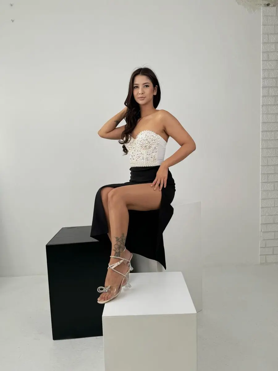 Эсмира escort in Tyumen