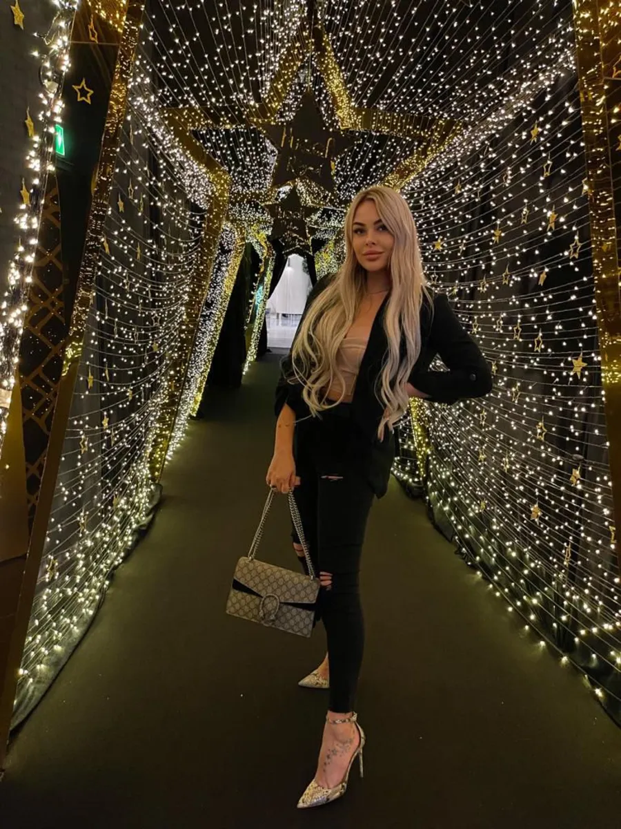 Хелен escort in Tyumen