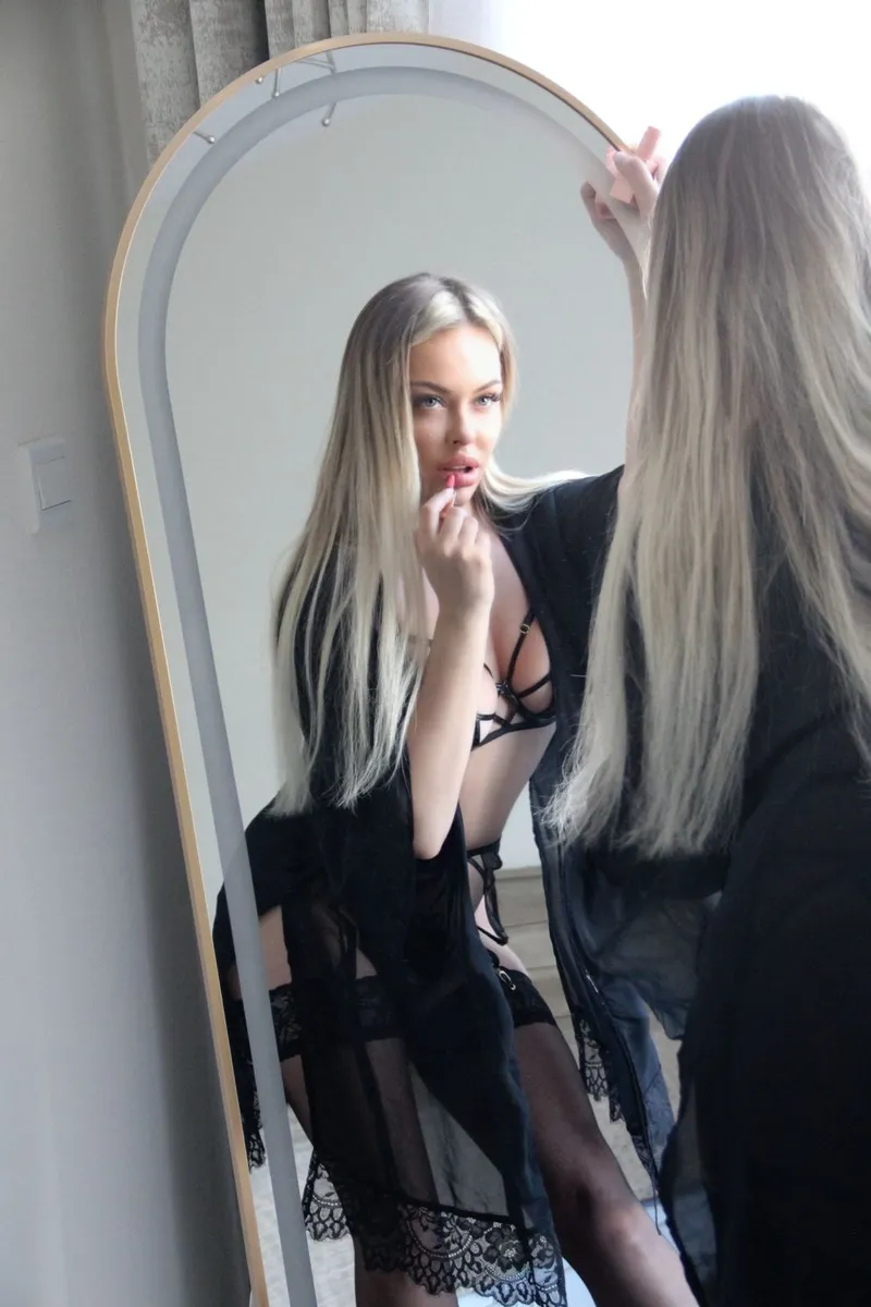 Хелен escort in Tyumen