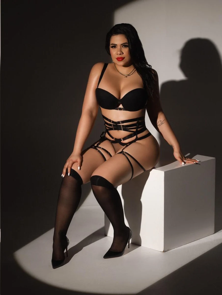 Хлоя escort in Tyumen