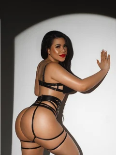 Хлоя escort in Tyumen