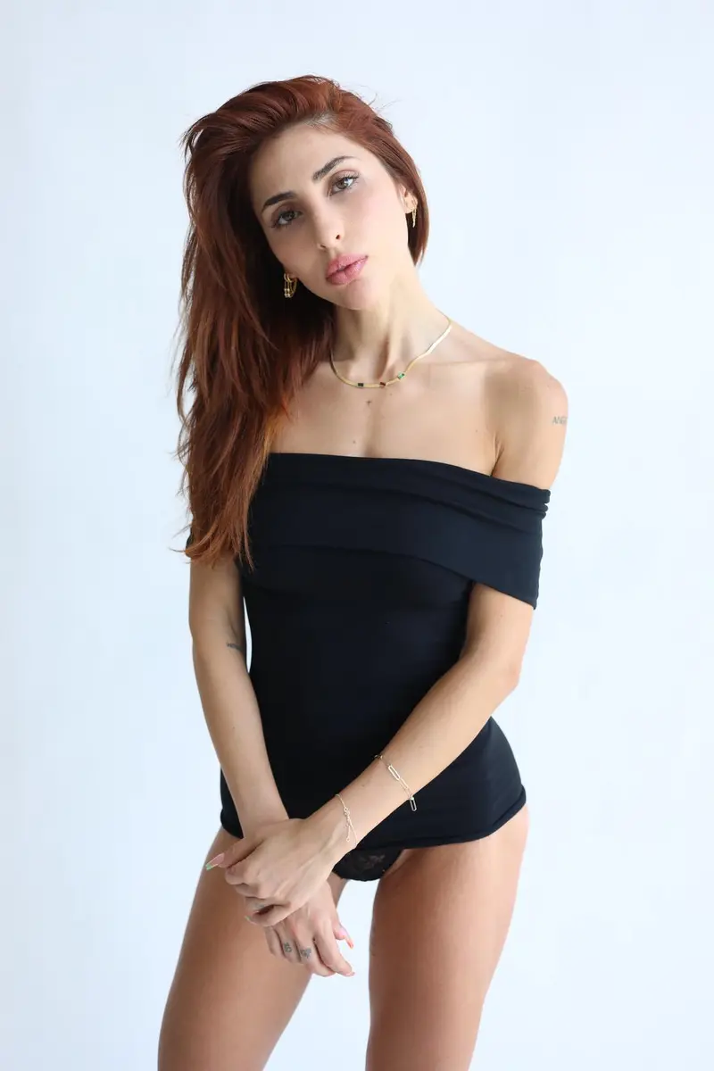 Изабелла escort in Tyumen