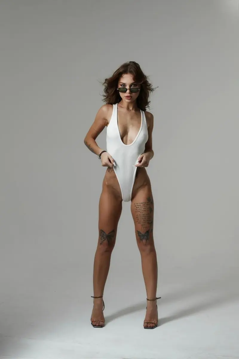 Кари escort in Tyumen