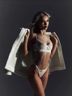 Кари escort in Tyumen