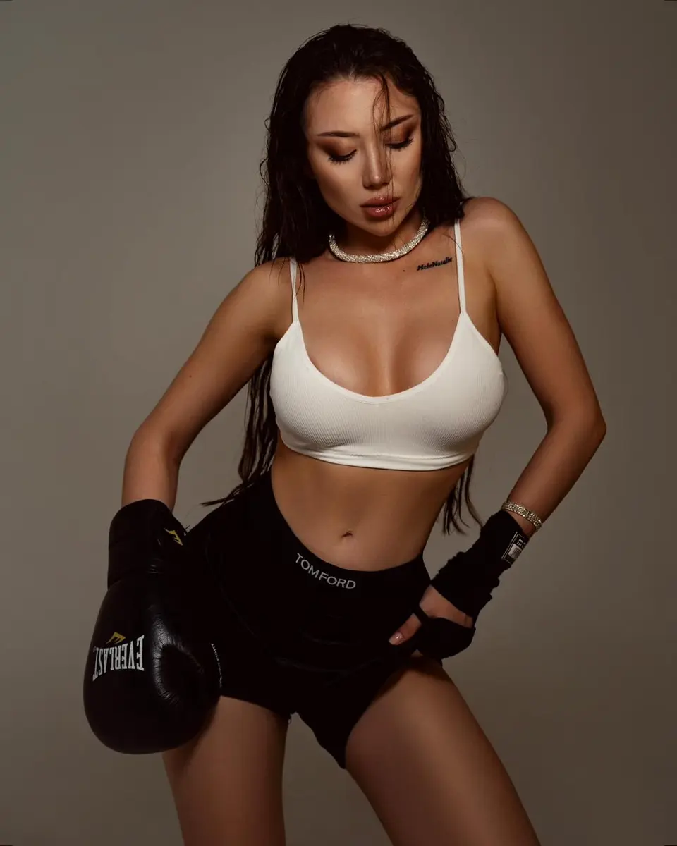 Катерина escort in Tyumen