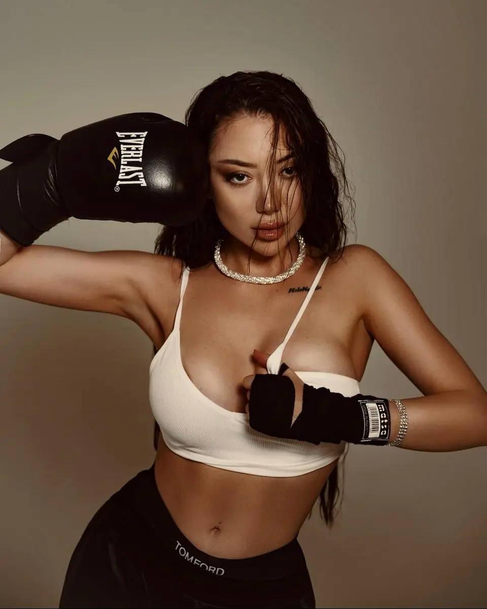 Катерина escort in Tyumen