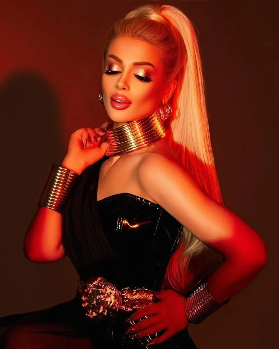 Кейла escort in Tyumen