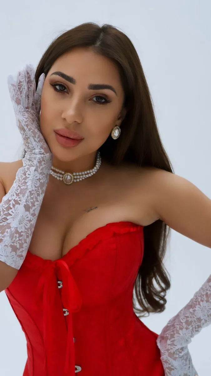 Лара escort in Tyumen