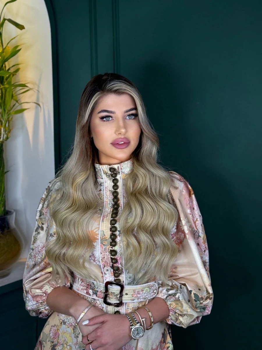 Лаура escort in Tyumen