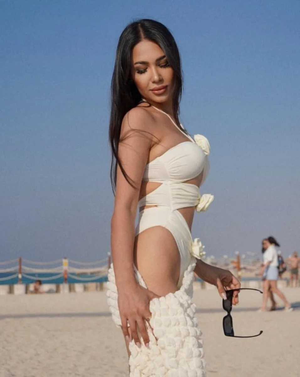 Лейла escort in Tyumen