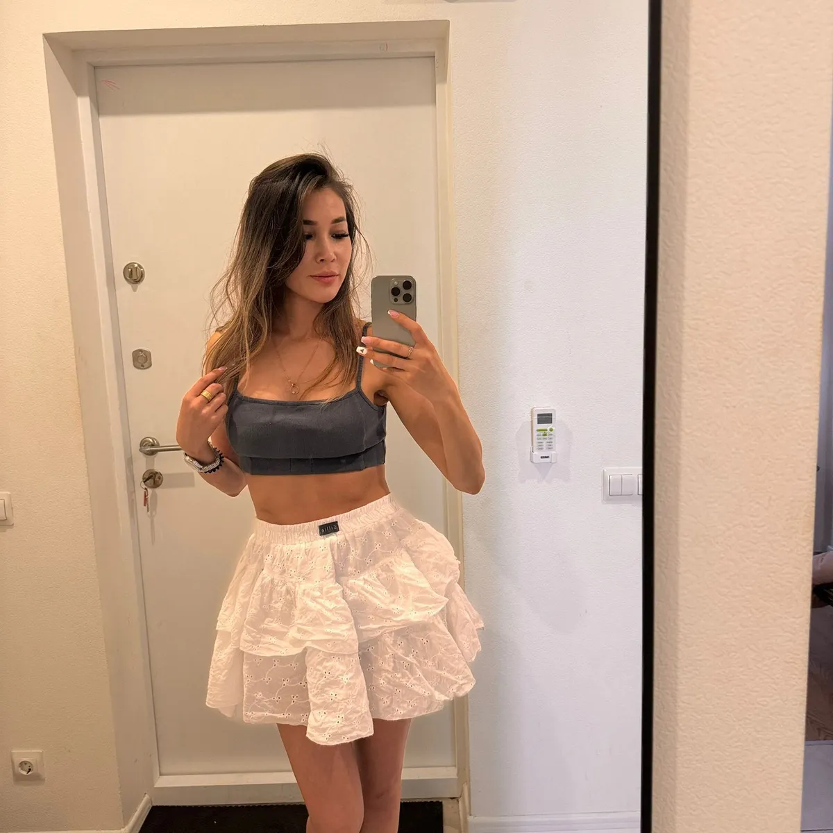 Лейла escort in Tyumen