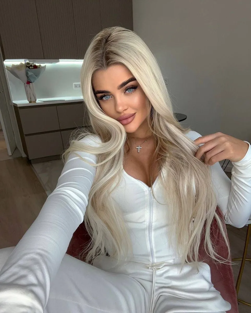 Лиана escort in Tyumen