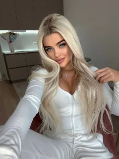 Лиана escort in Tyumen