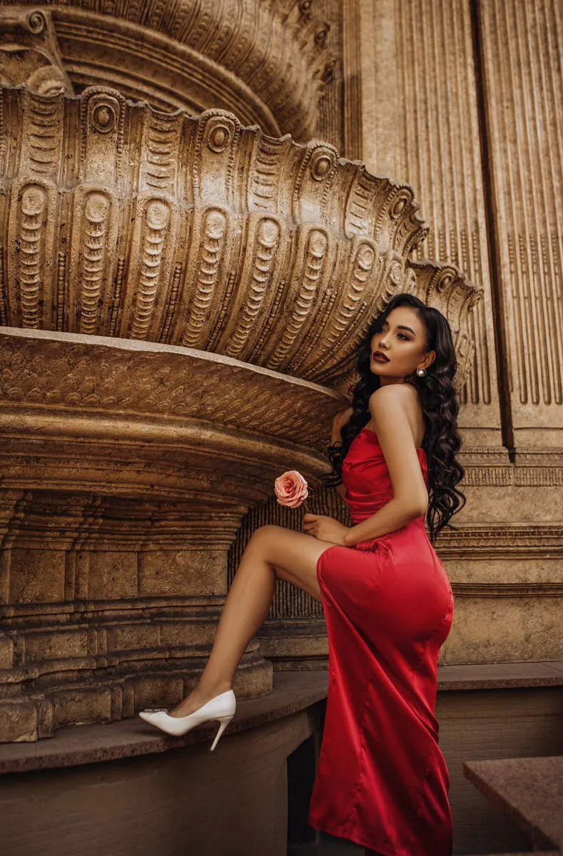 Лика escort in Tyumen