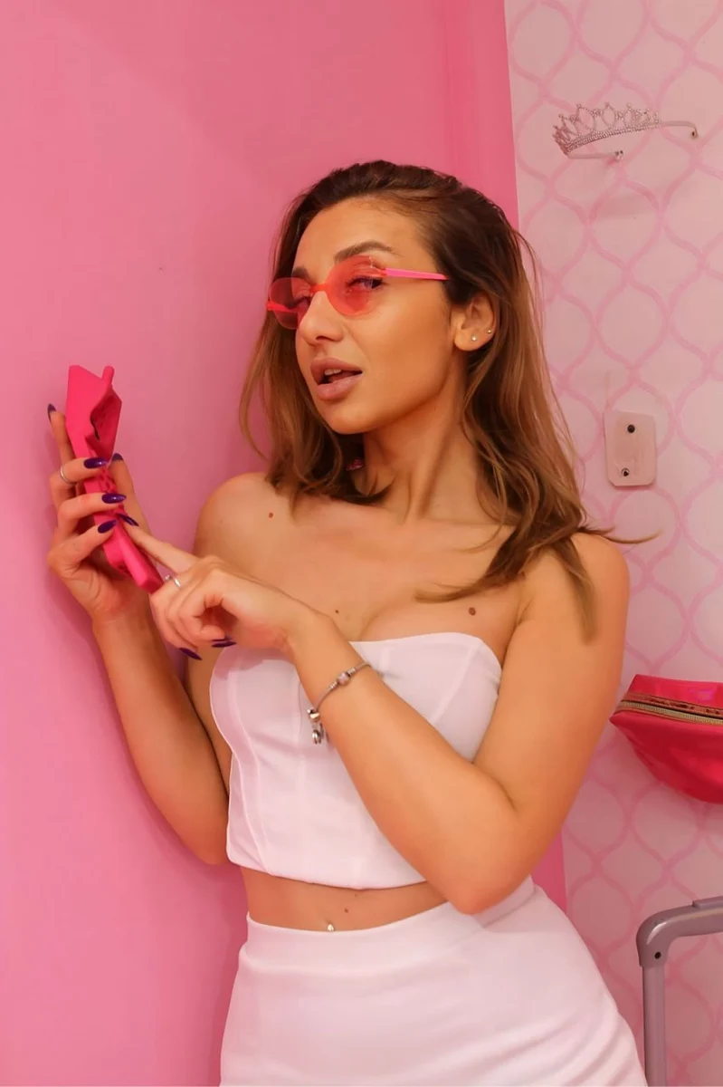 Лики escort in Tyumen