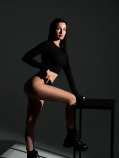 Лиза escort in Tyumen