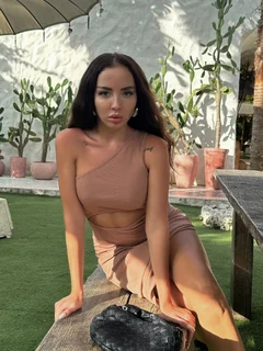 Лолита escort in Tyumen