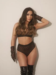 Лора escort in Tyumen