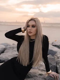 Лорена escort in Tyumen