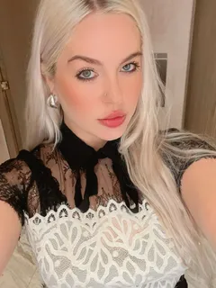 Мария escort in Tyumen