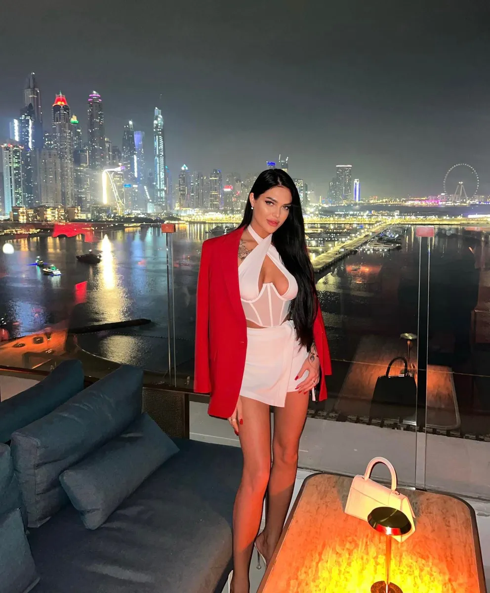 Мариетта escort in Tyumen