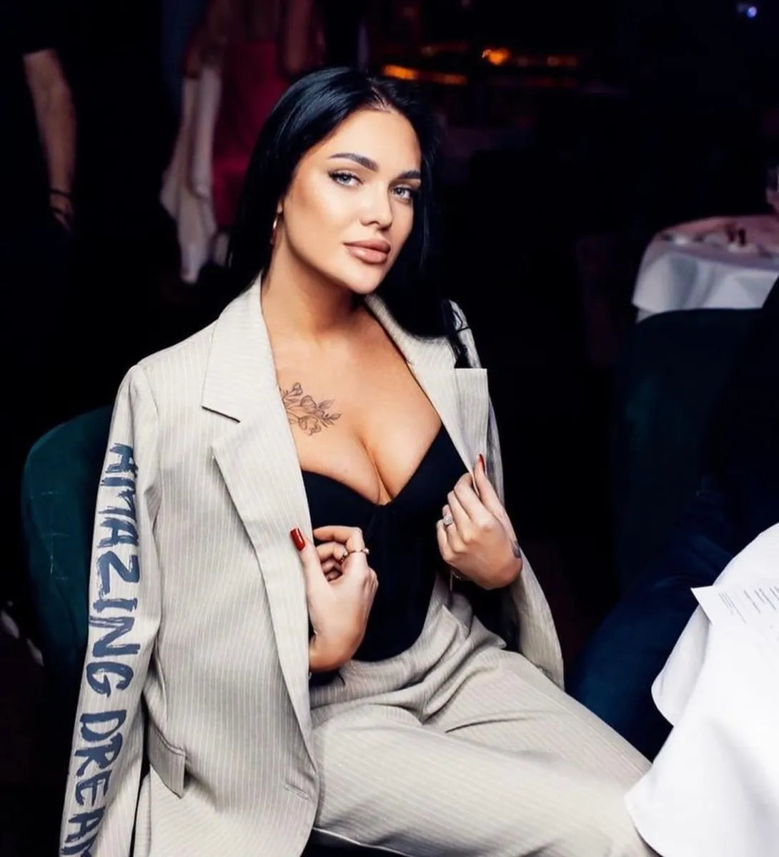 Мариетта escort in Tyumen