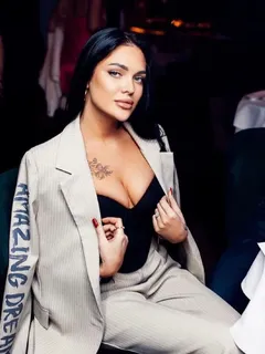 Мариетта escort in Tyumen