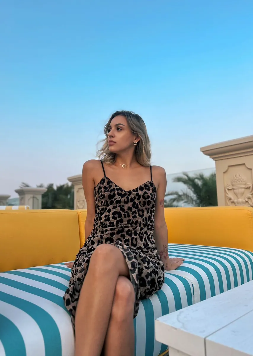 Мэйли escort in Tyumen