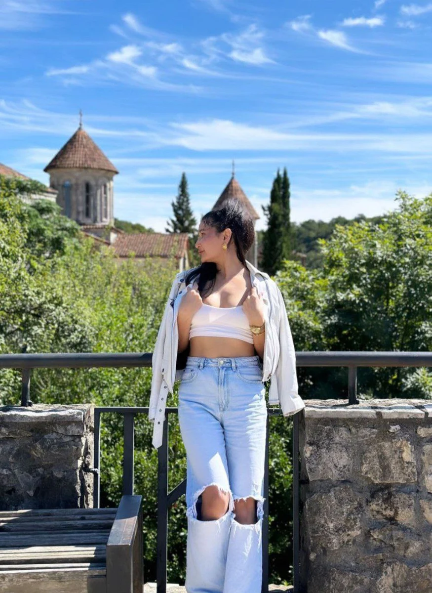 Мэйзи escort in Tyumen