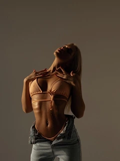 Мира escort in Tyumen