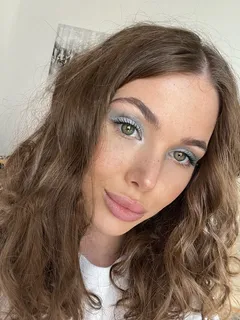 Надя escort in Tyumen