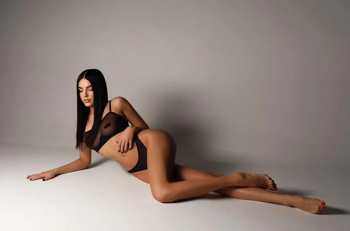 Настя escort in Tyumen