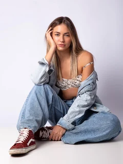 Натали escort in Tyumen