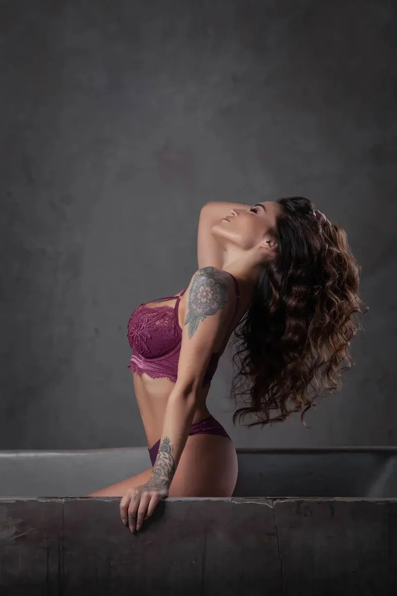 Нерия escort in Tyumen