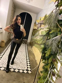 Нерия escort in Tyumen